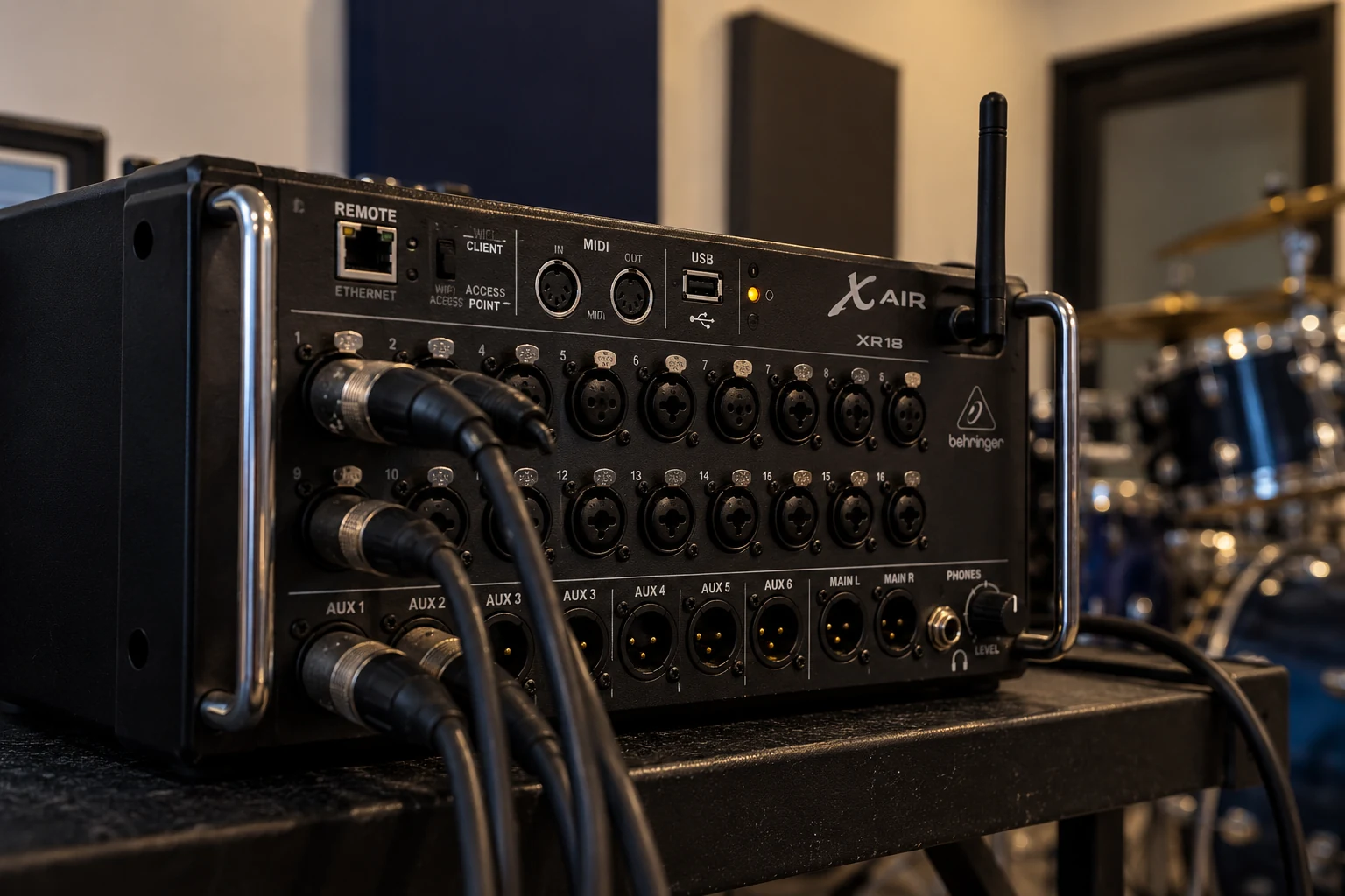 Detalle del equipo de audio del estudio
